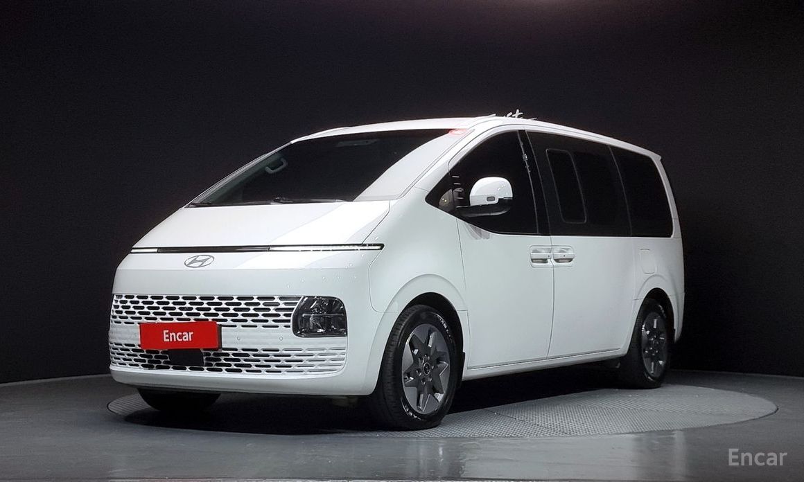 Hyundai Staria 2025