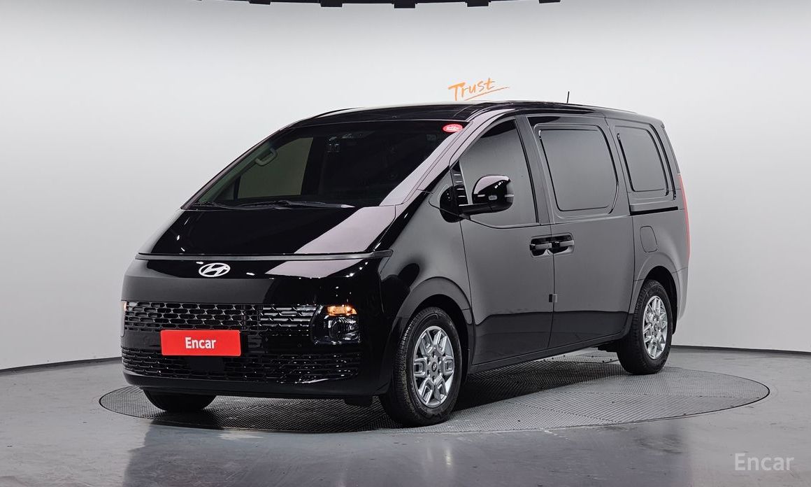 Hyundai Staria 2025
