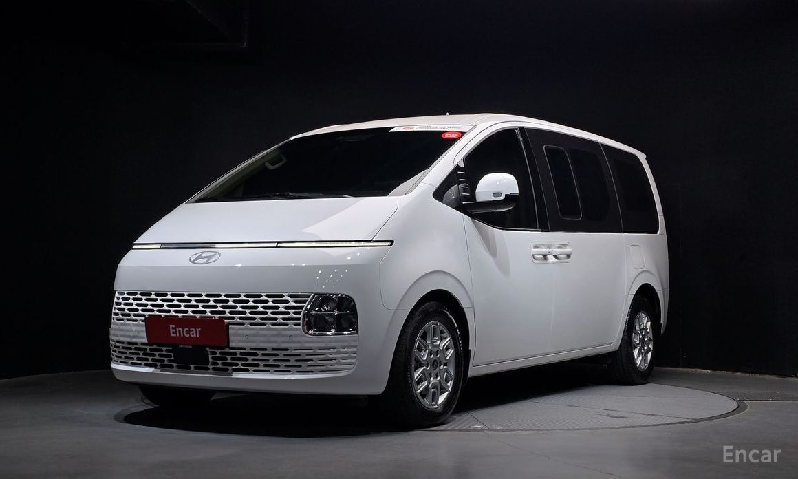Hyundai Staria 2025