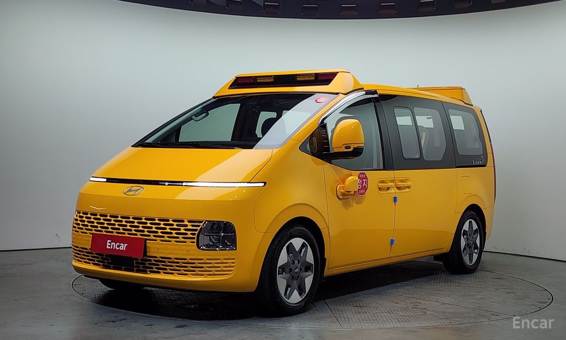 Hyundai Staria 2025