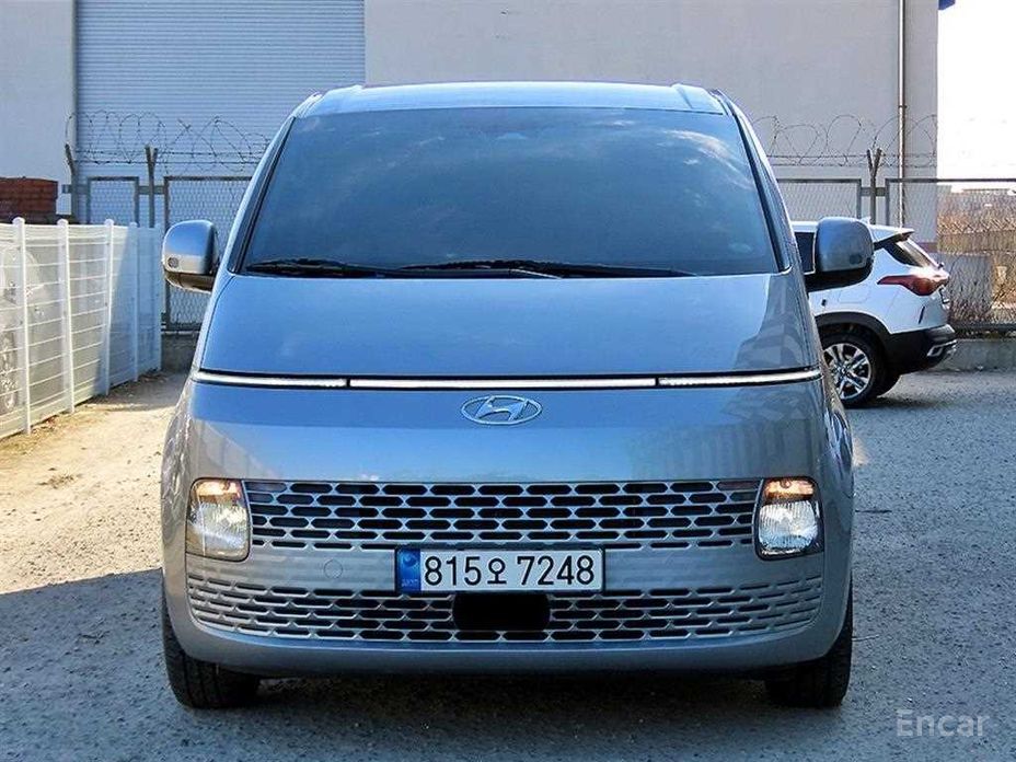 Hyundai Staria 2023