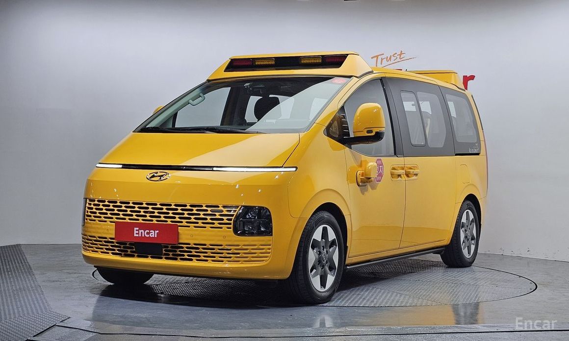 Hyundai Staria 2022