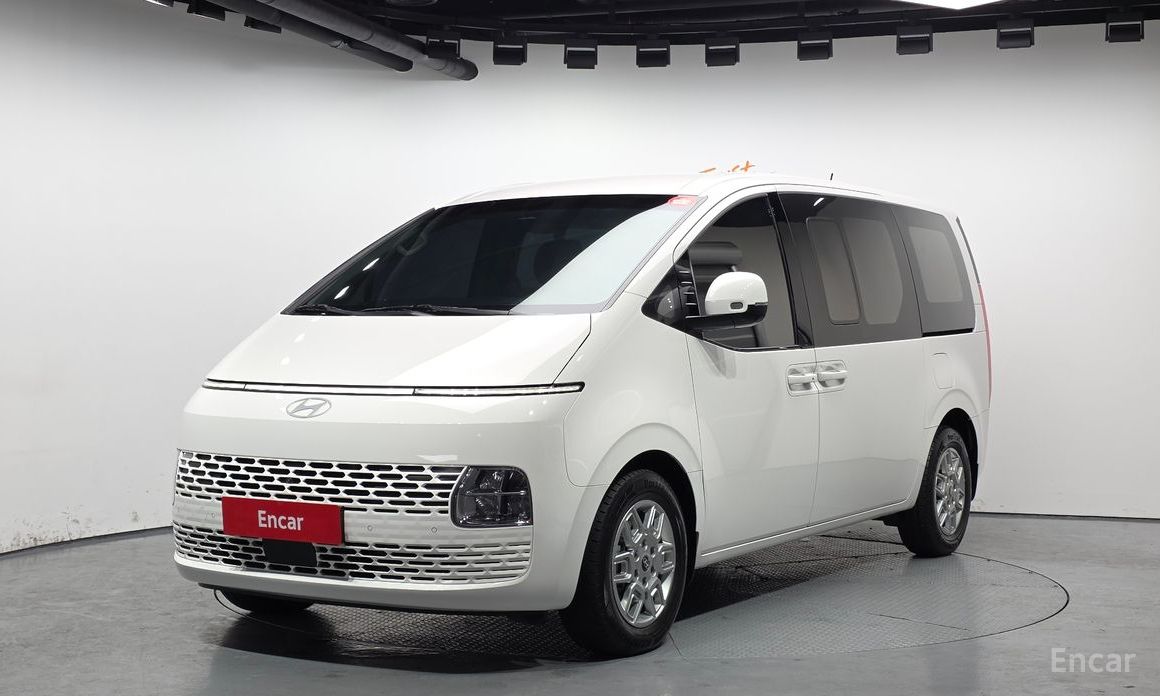 Hyundai Staria 2025