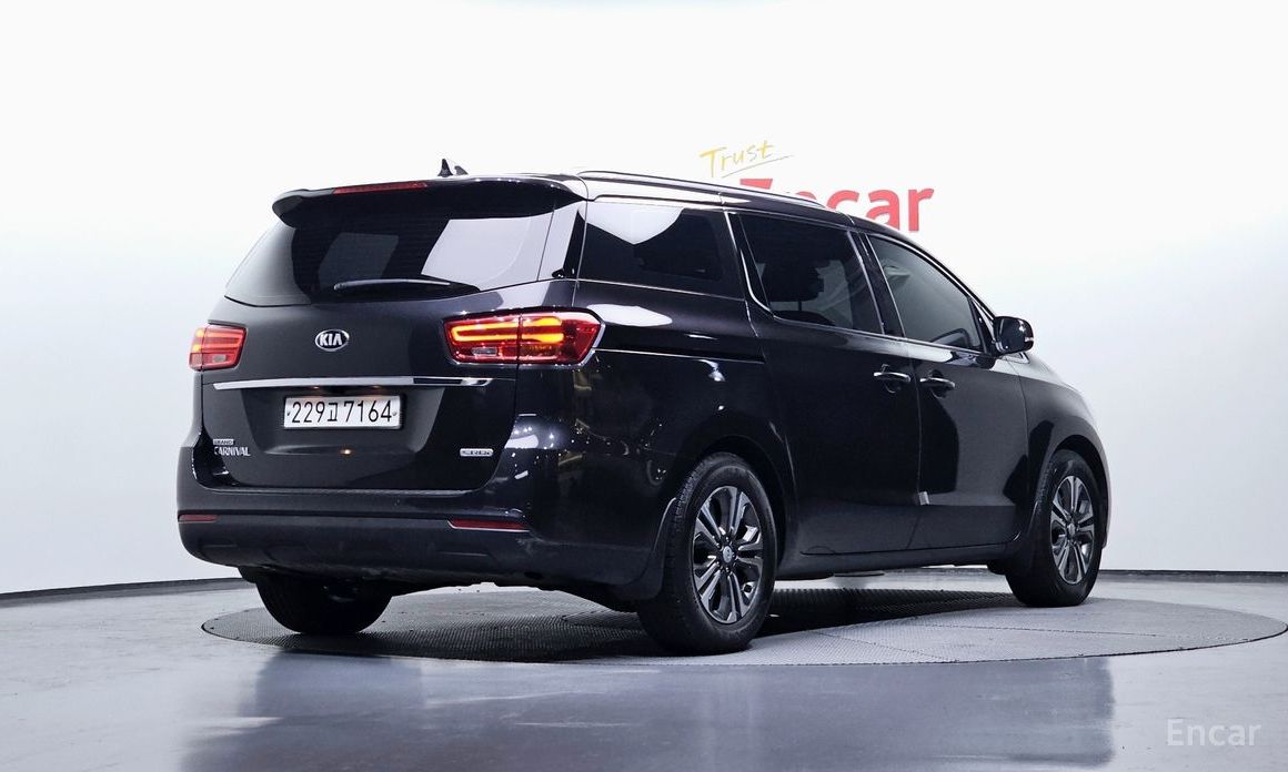 Kia Canival 2019