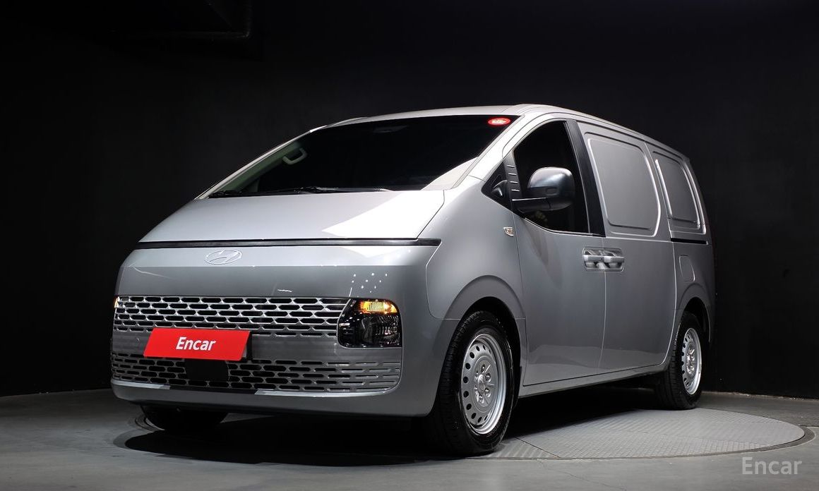Hyundai Staria 2025
