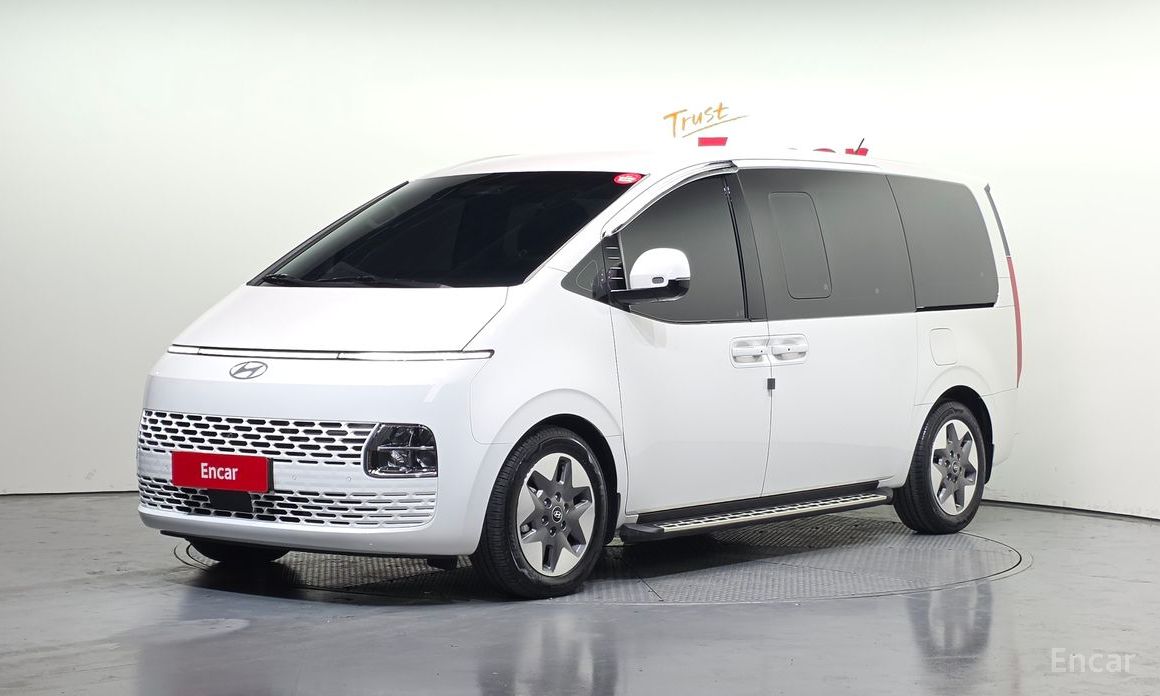 Hyundai Staria 2025