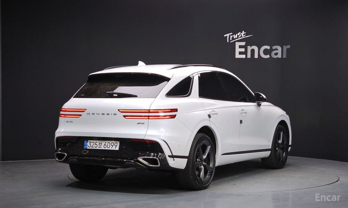 Genesis GV70 2025