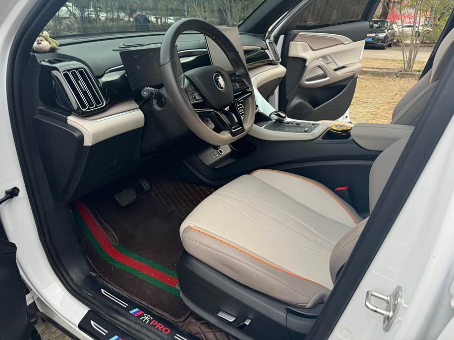 BYD Song Pro DM-i Glory Edition 71 km Navigator