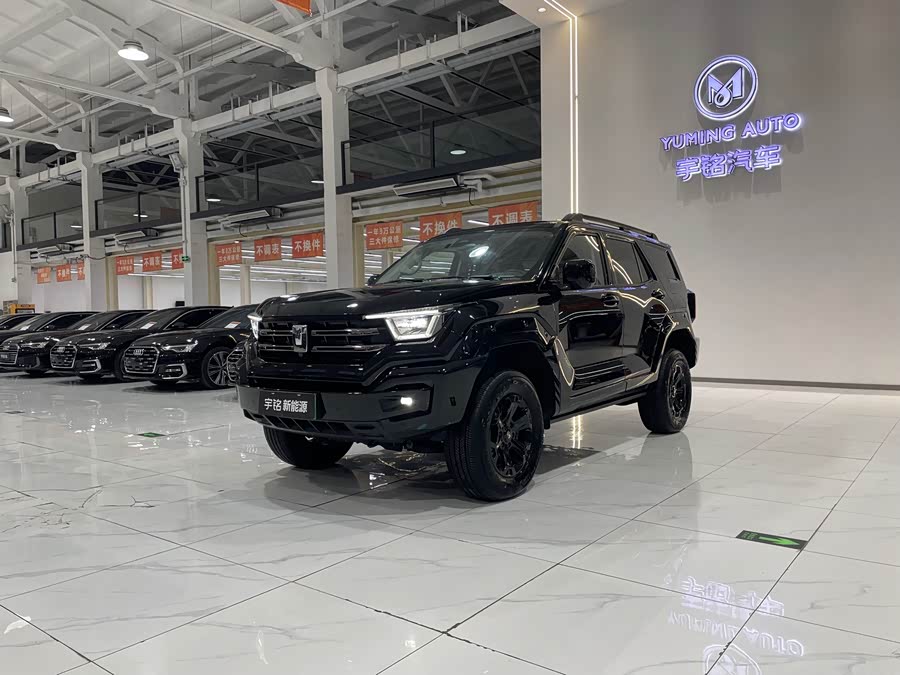 Tank 400 Hi4-T Off-Road