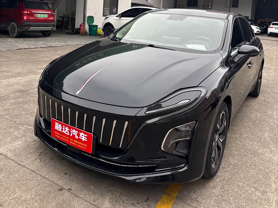 Hongqi E-QM5 Charging T3 Edition 4-seater