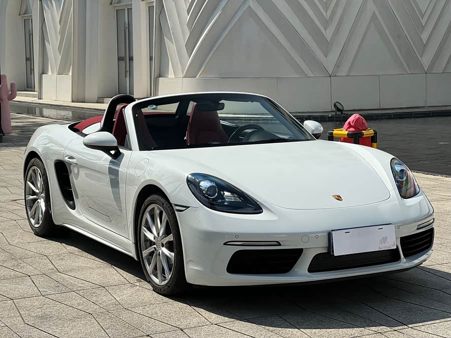 Porsche 718 Boxster