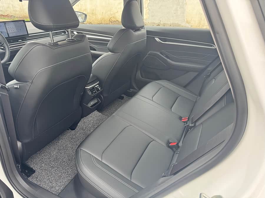 Geely Emgrand 4th Gen 1.5