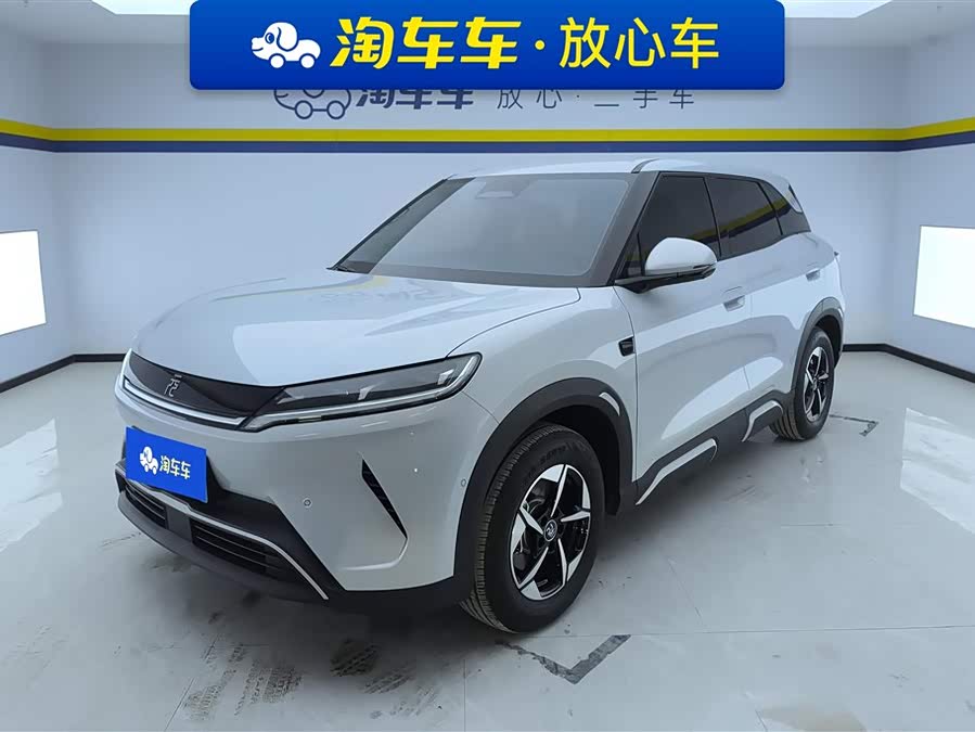 BYD Yuan UP Smart Driving 401 km Leading