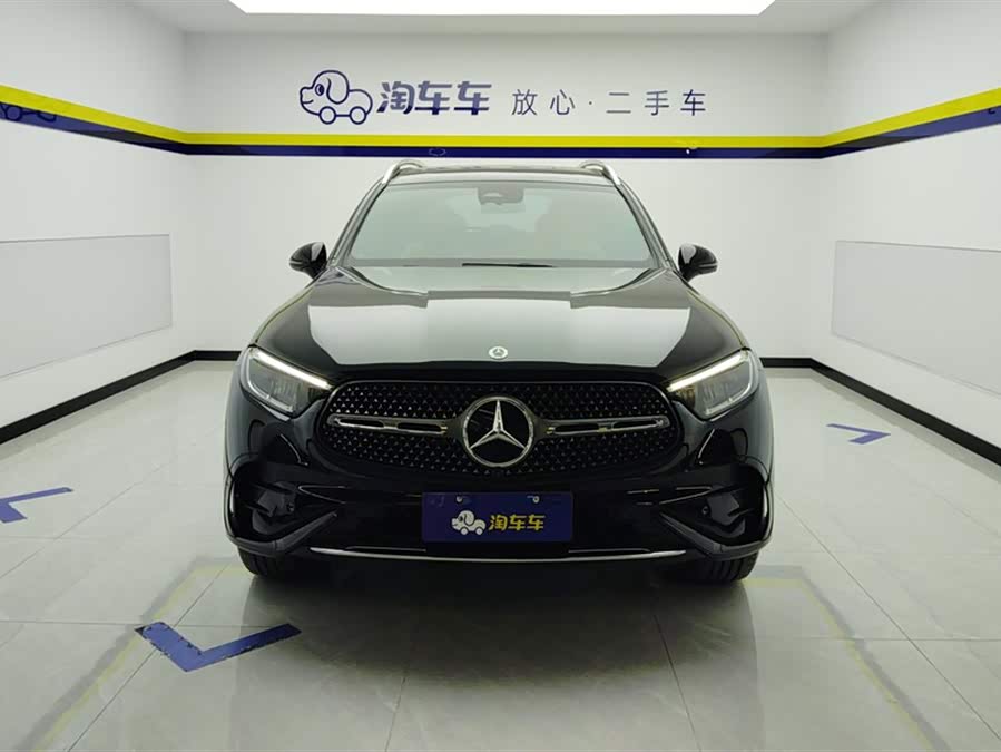 Mercedes-Benz GLC 300 L 4MATIC Sport 5-Seater Facelift