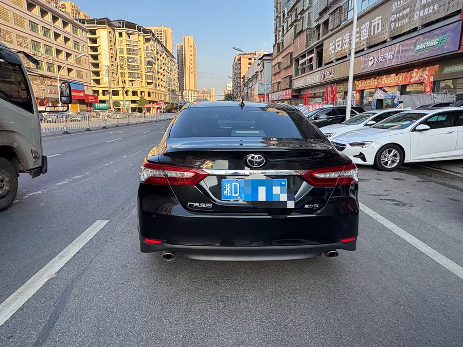 Toyota Camry 2.0G Luxury