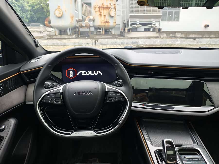 Dongfeng Aeolus Yixuan MAX