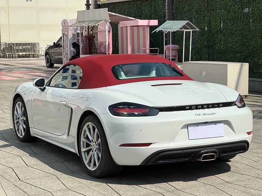 Porsche 718 Boxster