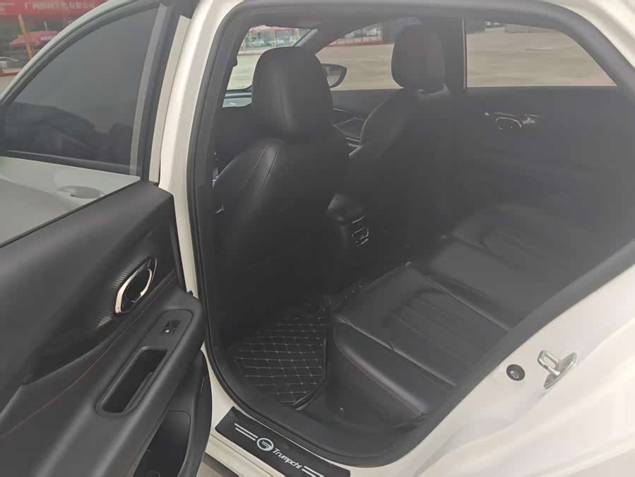 Trumpchi Emkoo(?) Yingbao