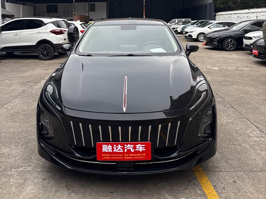 Hongqi E-QM5 Charging T3 Edition 4-seater