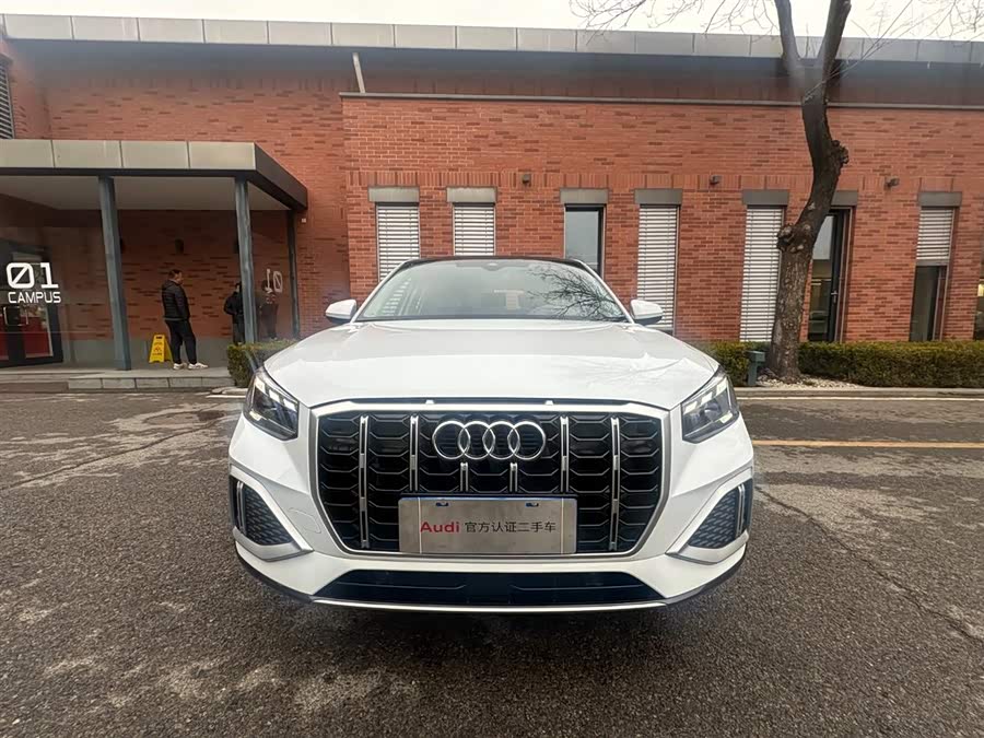 Audi Q2L 35TFSI Progressive Elegance