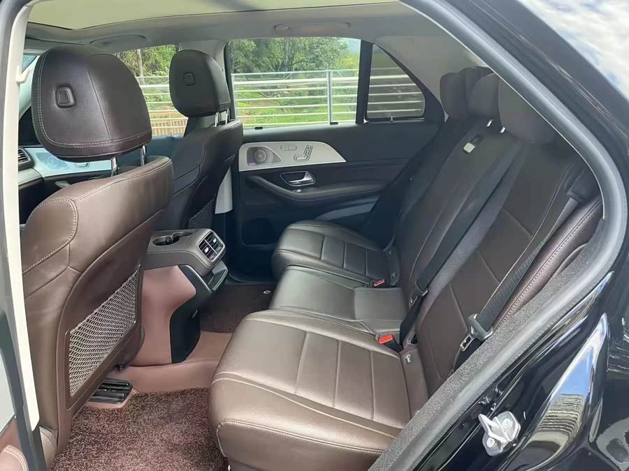 Mercedes-Benz GLE 450 4MATIC Luxury