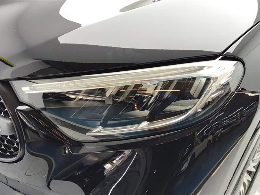 Mercedes-Benz GLC 300 L 4MATIC Sport 5-Seater Facelift