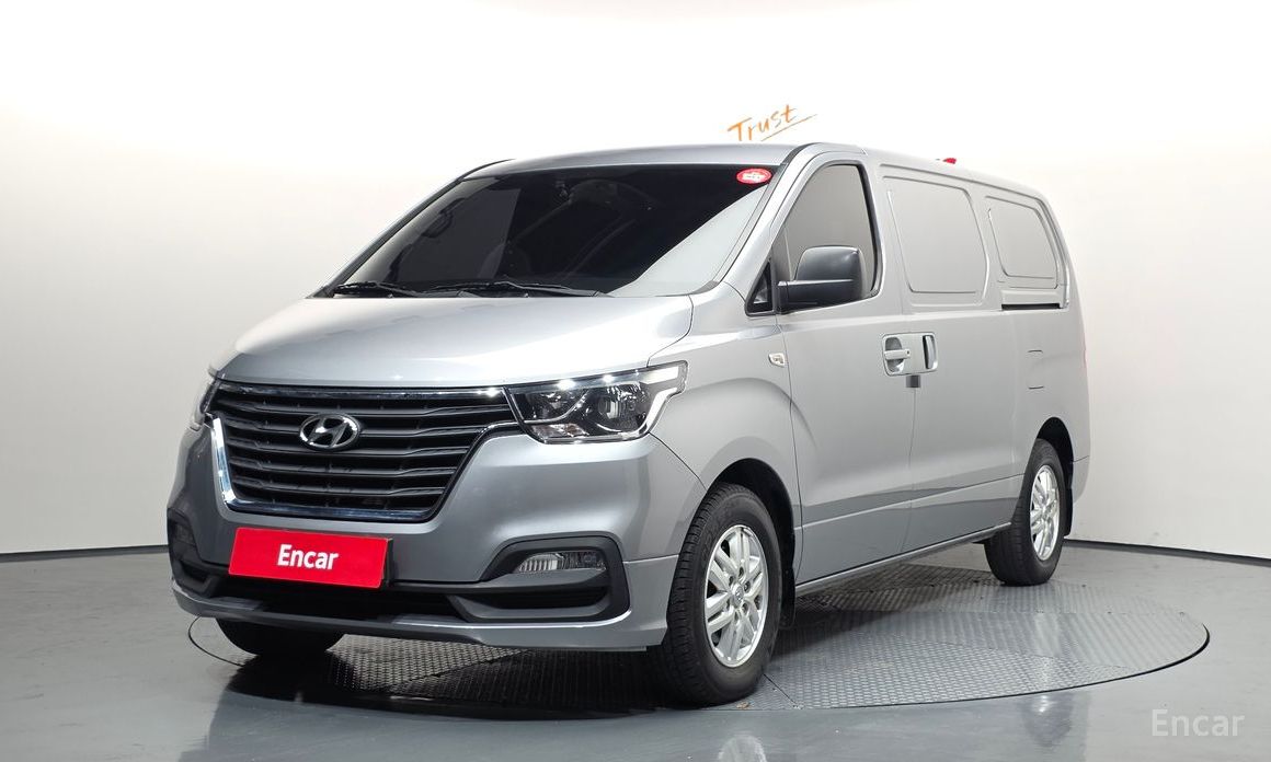 Hyundai Starex 2021