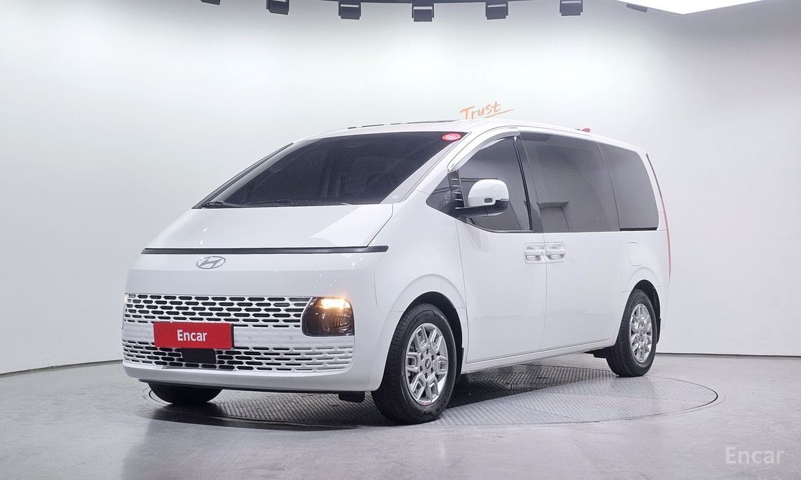 Hyundai Staria 2025