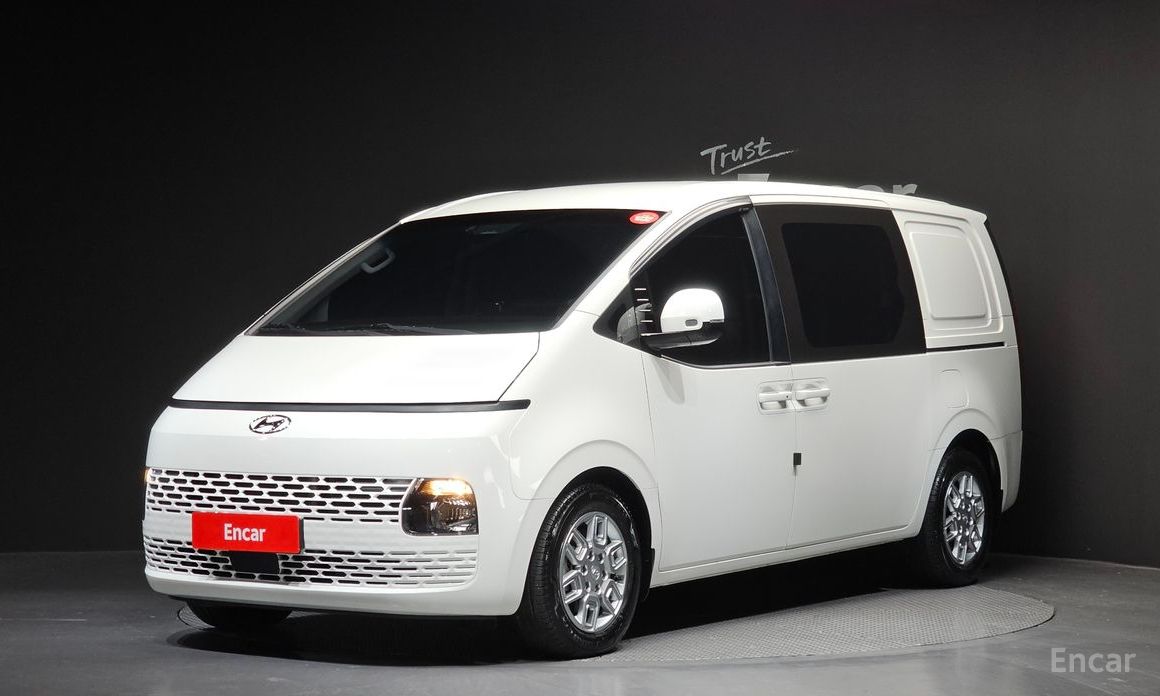Hyundai Staria 2022