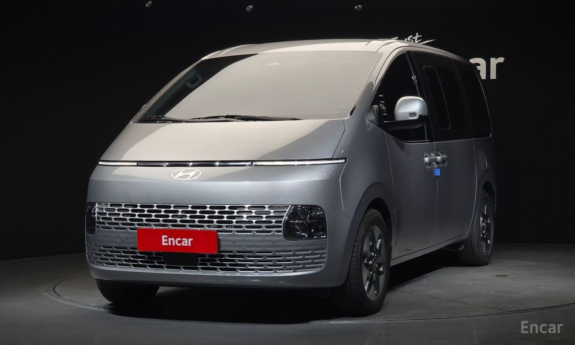 Hyundai Staria 2025
