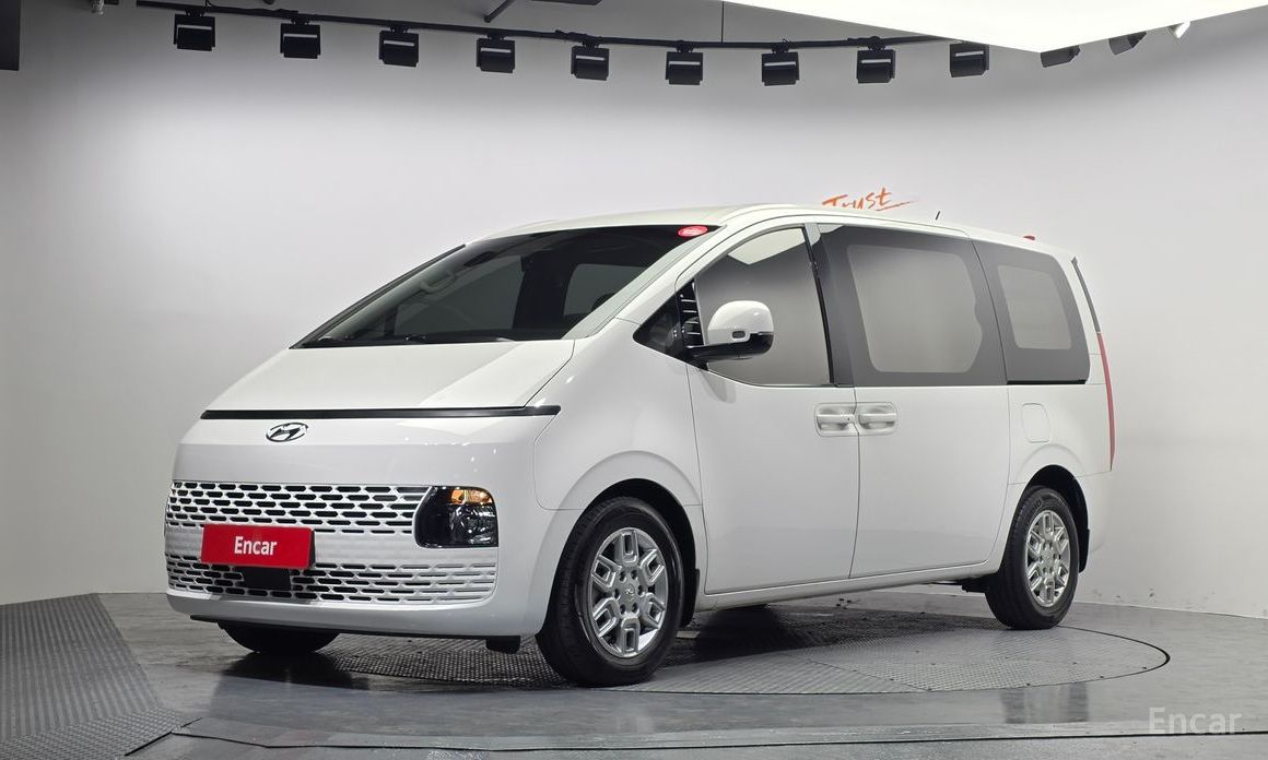 Hyundai Staria 2023
