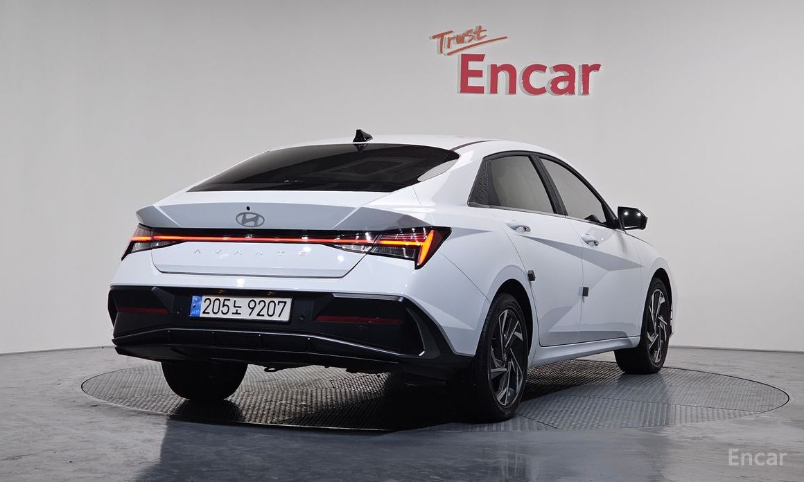 Hyundai AVANTE 2024