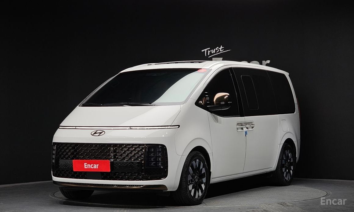 Hyundai Staria 2025