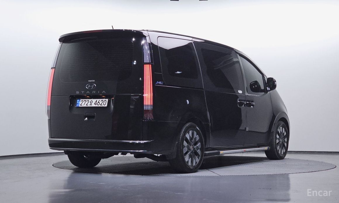 Hyundai Staria 2022