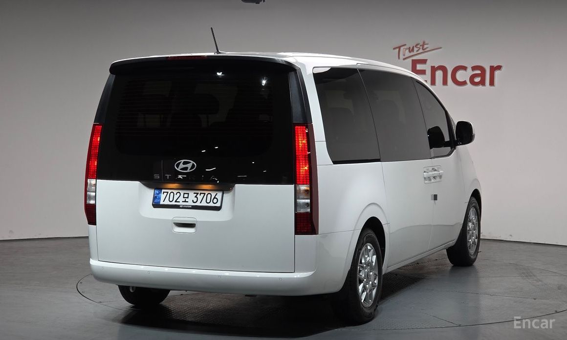 Hyundai Staria 2025
