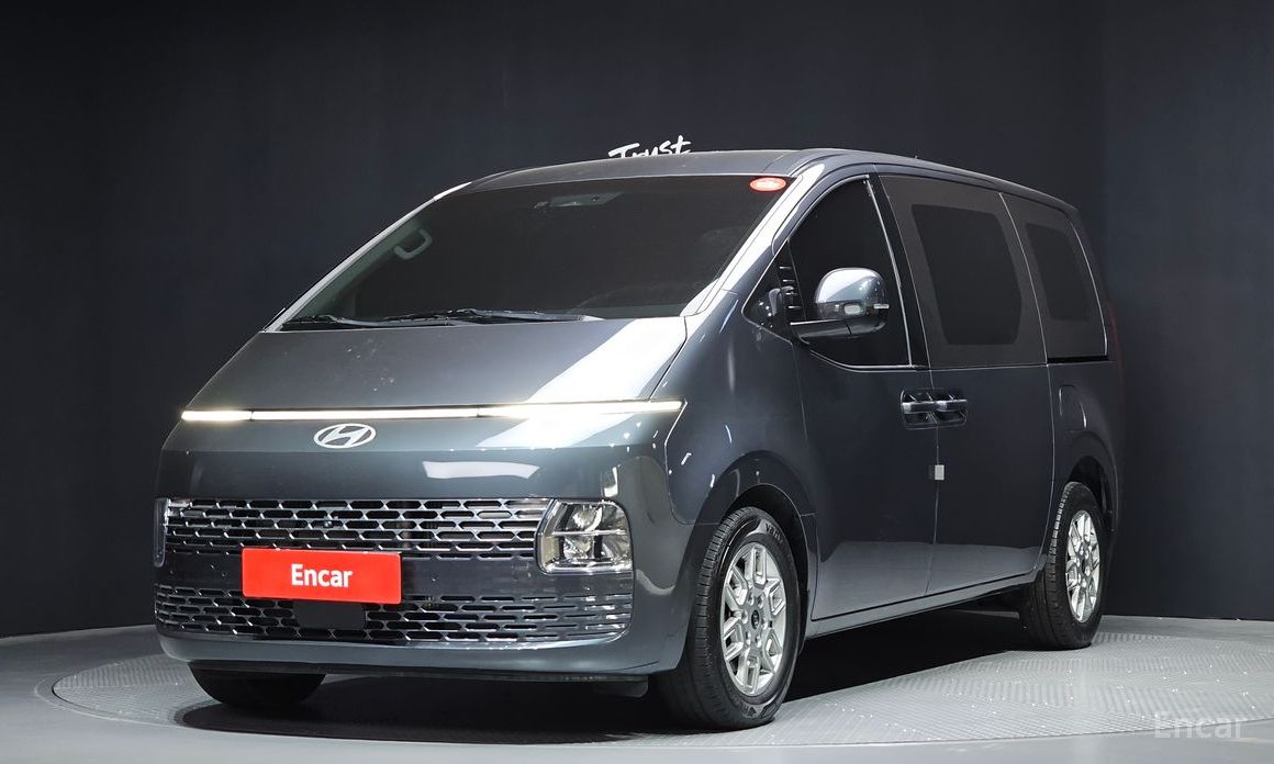 Hyundai Staria 2025