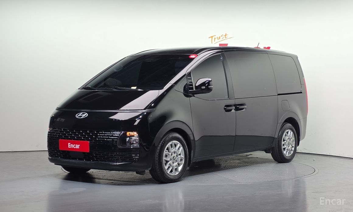 Hyundai Staria 2025