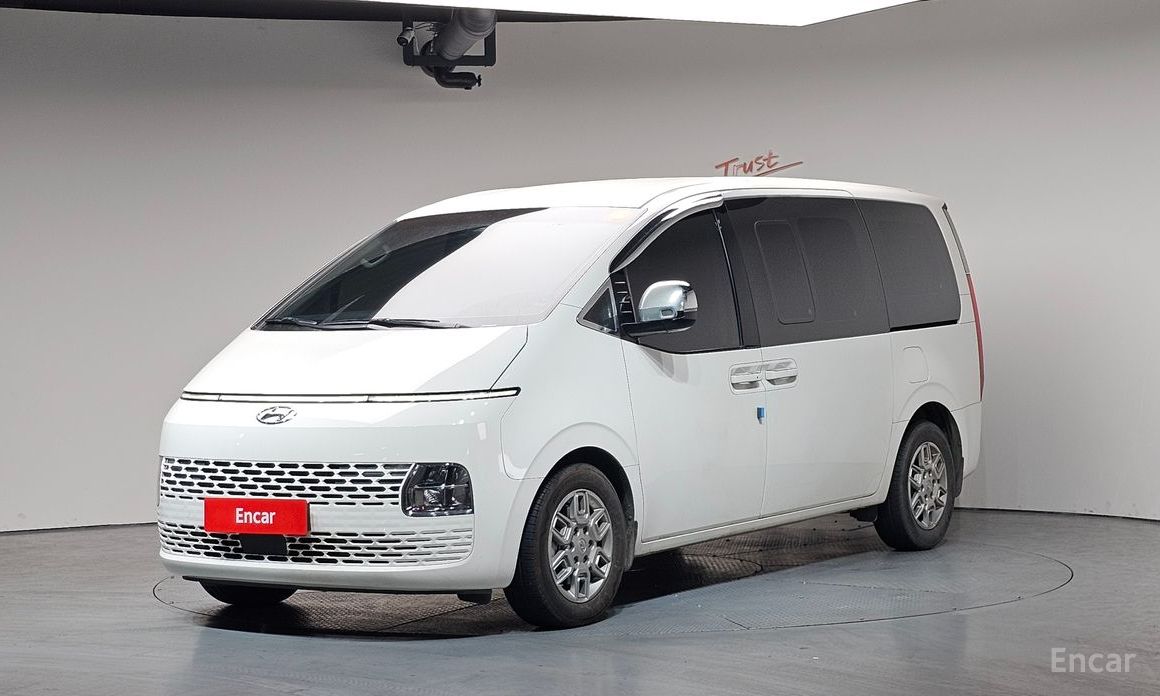 Hyundai Staria 2022