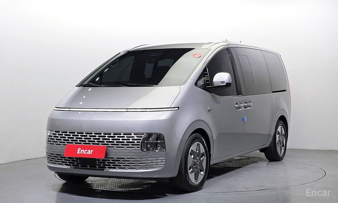 Hyundai Staria 2025