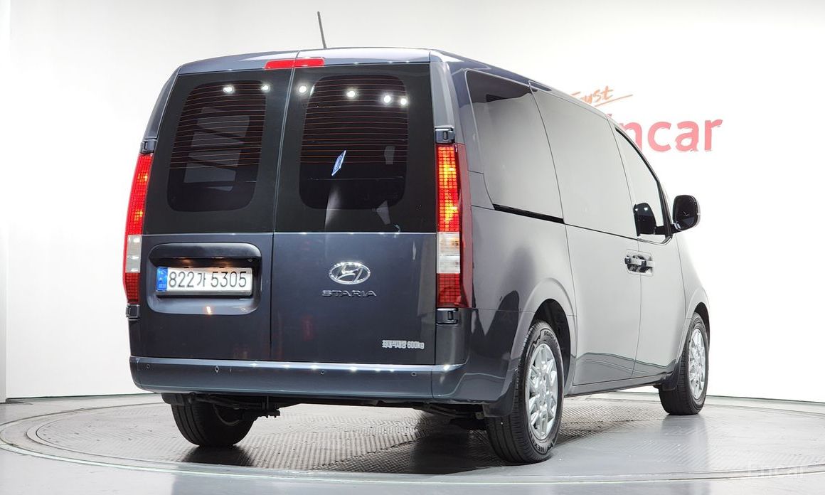 Hyundai Staria 2022