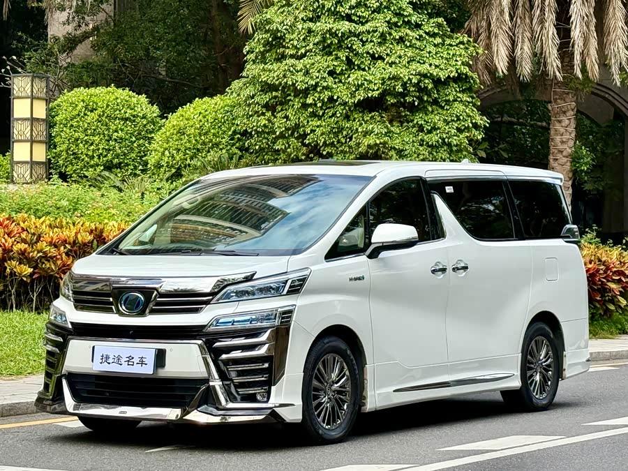 Toyota Vellfire Crown