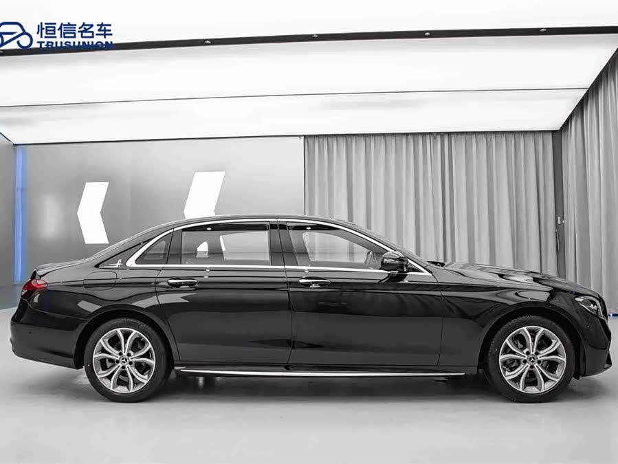 Mercedes-Benz E 300 L Sport Style