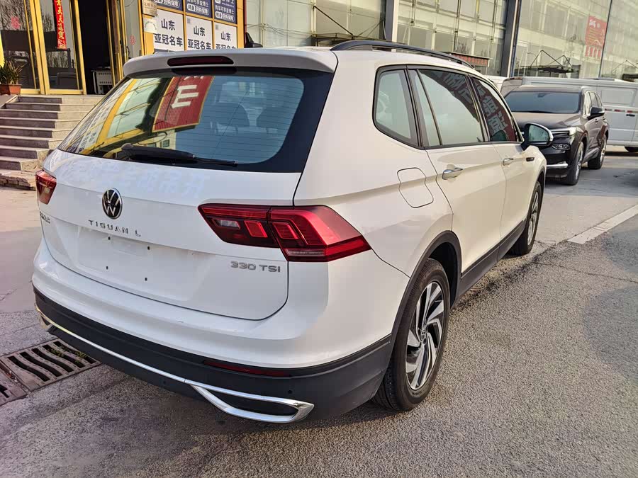 Volkswagen Tiguan L
