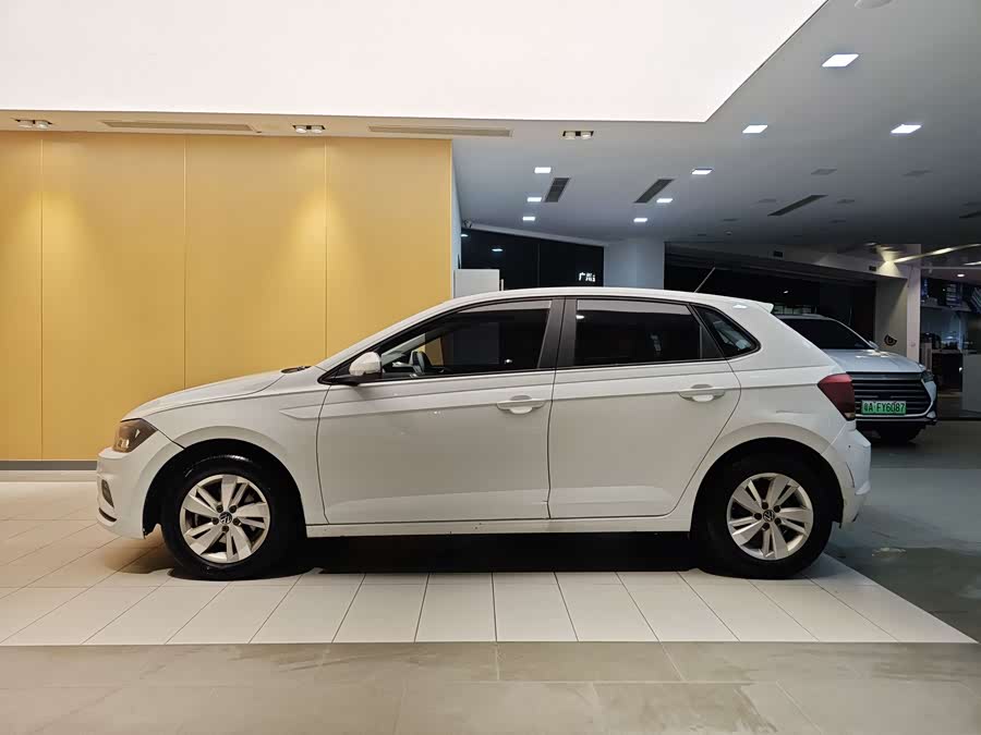 Volkswagen Polo Facelift Plus 1.5