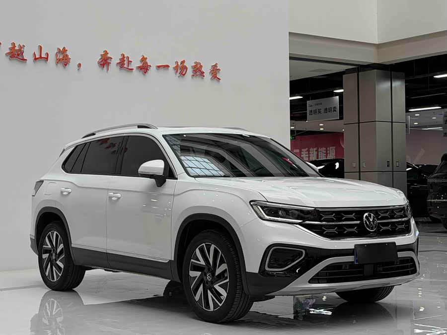 Volkswagen Tayron Public Edition