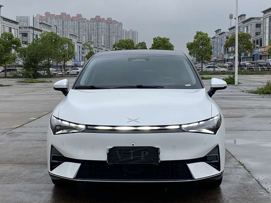 XPeng P5