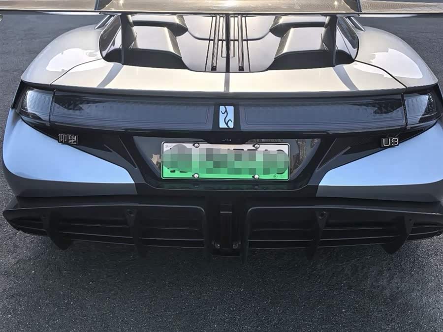 Yangwang U9 Standard