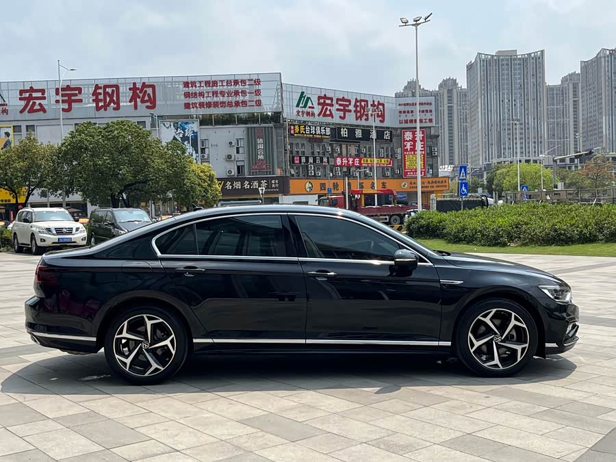 Volkswagen Magotan 2-Million Anniversary