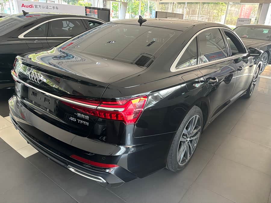 Audi A6L 40 TFSI Luxury Dynamic