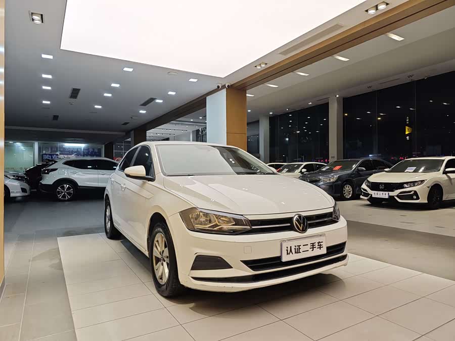 Volkswagen Polo Facelift Plus 1.5